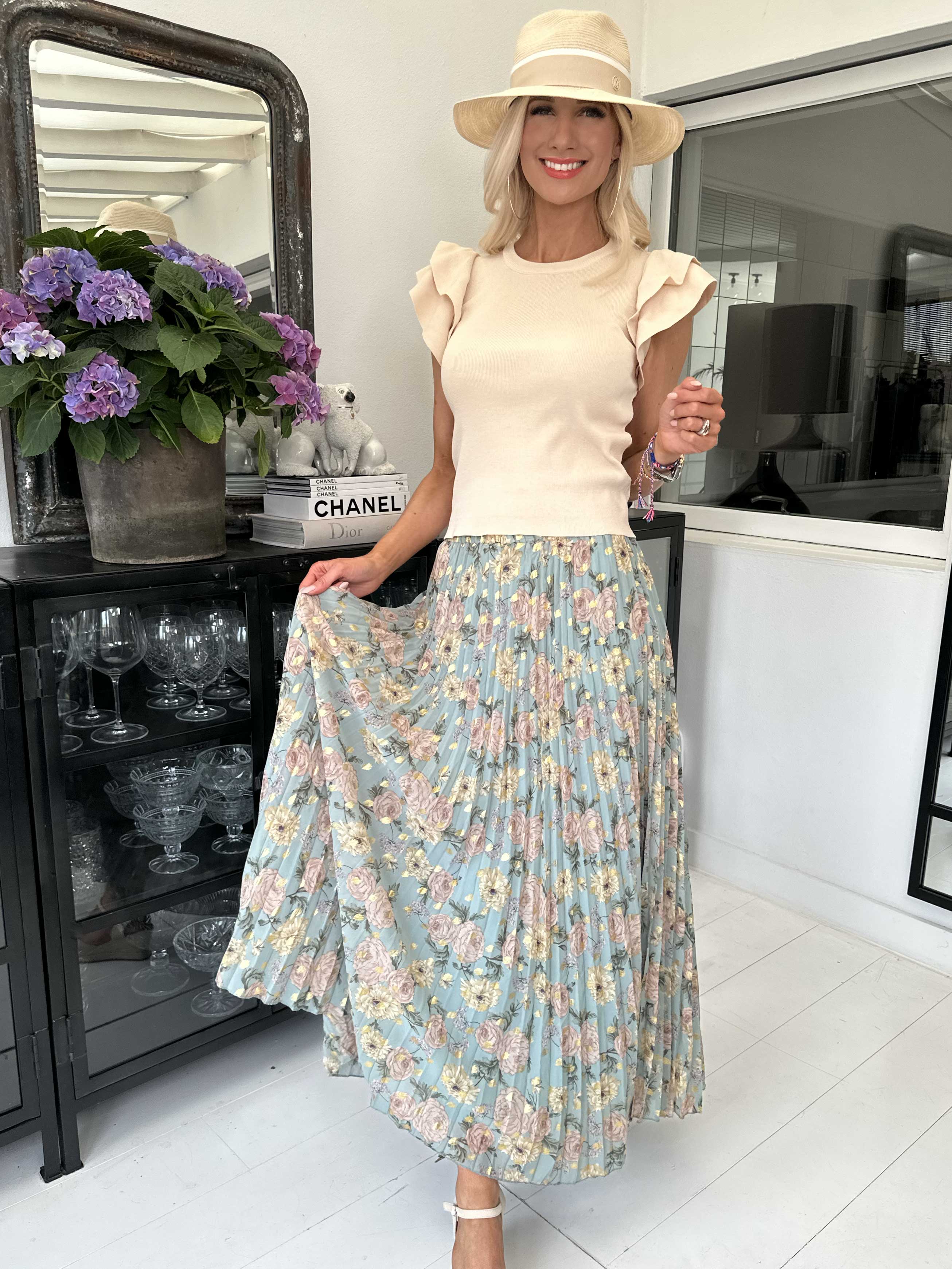 Josefine - Sød plisseret nederdel med blomsterprint